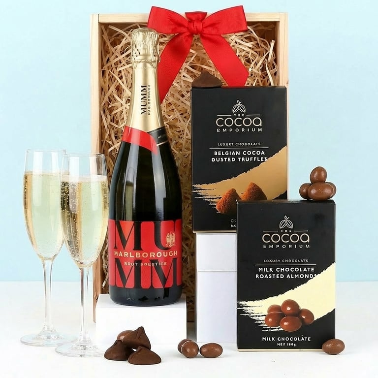 Sparkling wine and chocolate truffles gift.
Delivered nationwide.