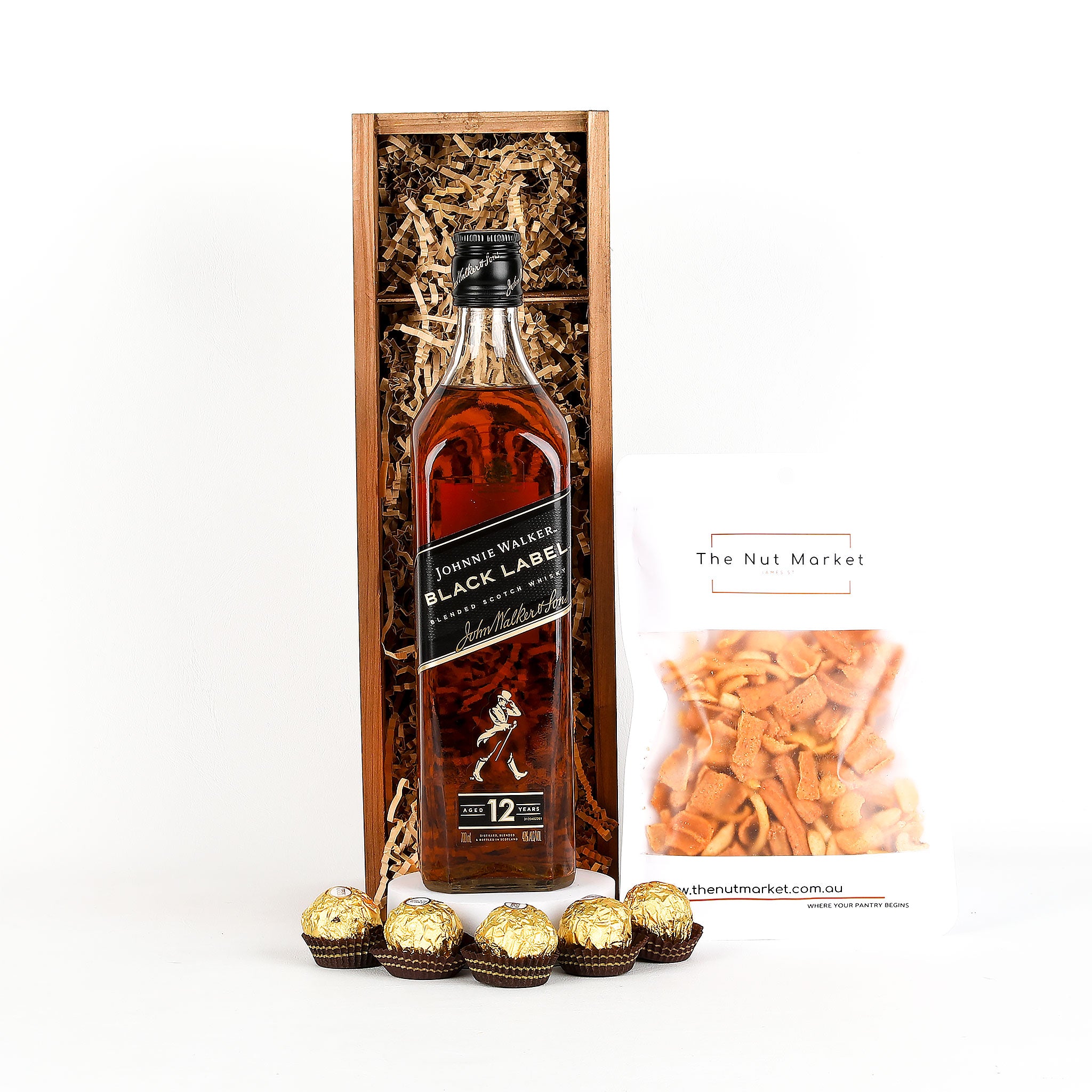 Johnnie Walker BLACK LABEL 木製ボックス Johnnie Walker Black Label Whisky in Wooden Gift Box – Gift Basket