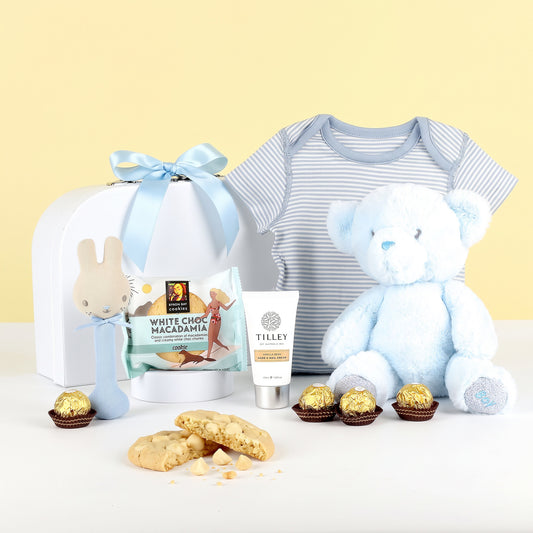 Baby boy gifts. Nationwide delivery
