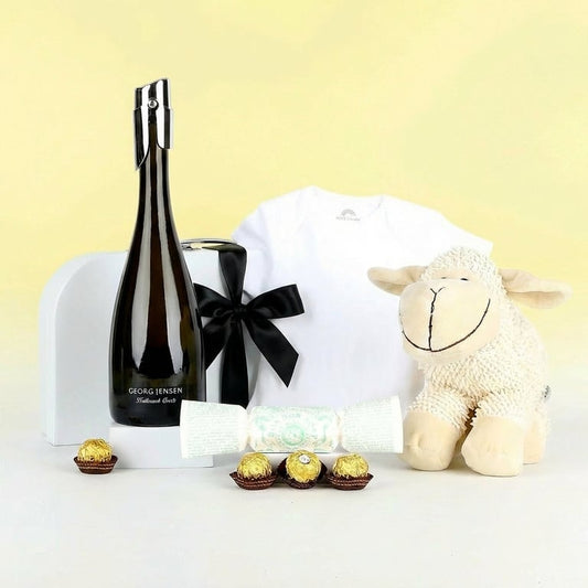 Newborn baby gift with prosecco. New baby gift hampers. New baby gifts delivered nationwide.
