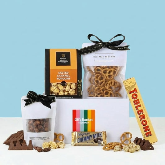 Sweet Snacks Gift basket and hamper. sweet treats gifts. Get well gift baskets. happy birthday gifts. Thank you gift baskets delivered nationwide.