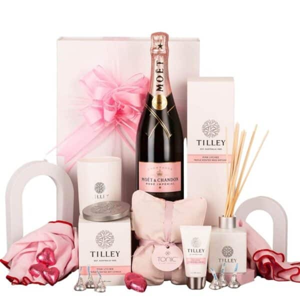Moet & Chandon Rosé with Pink Lychee Pamper & Tonic Heat Pillow