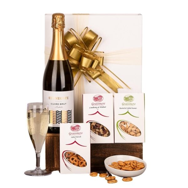 Chardonnay Pinot Noir & Nibbles Hamper
