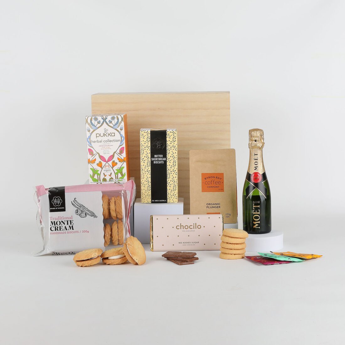 Afternoon Tea & Moet Gift