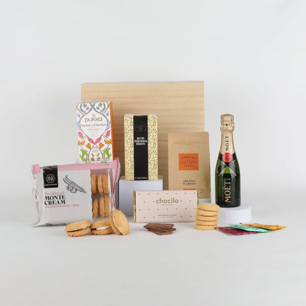 Afternoon Tea & Moet Gift
